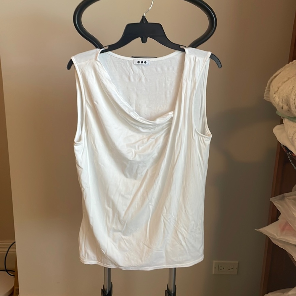 Three dots white cotton sleeveless blouse